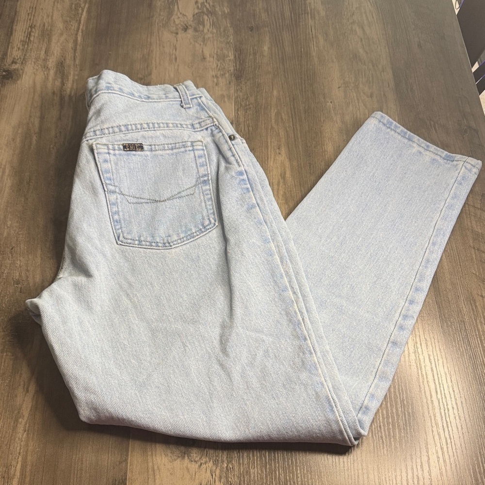 Vintage 90s Chic High Rise Mom Jeans Light Wash Straight Leg Jeans